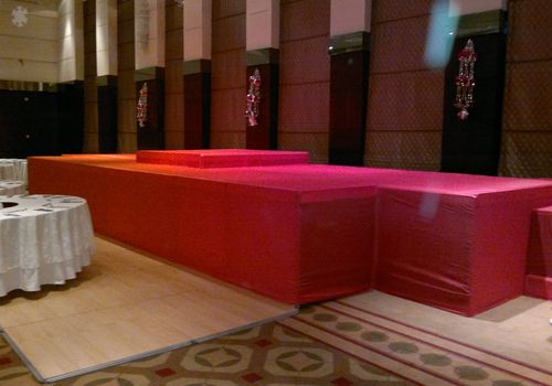 SAHNE ve KÜRSÜ PODYUMU