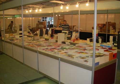 2010 / BURSA KENT MEYDANI'NDA KİTAP FUARI ÇADIRLARI / 