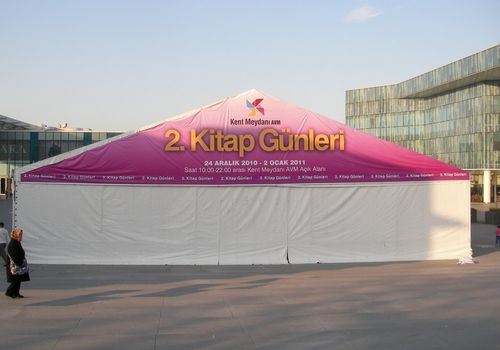 2010 / BURSA KENT MEYDANI'NDA KİTAP FUARI ÇADIRLARI / 
